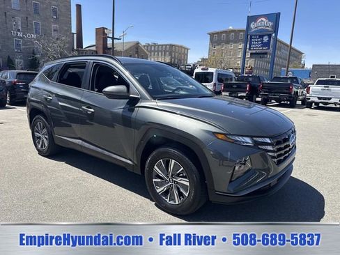 Used 2024 Hyundai Tucson Blue AWD/4WD image 2