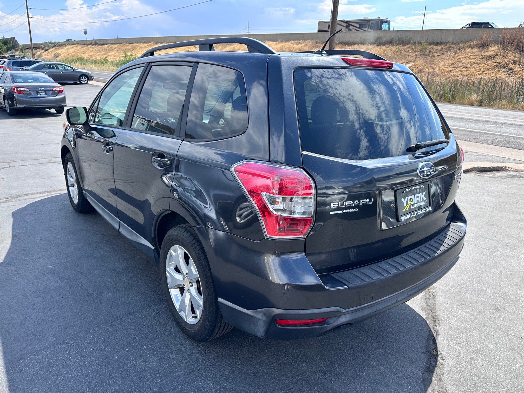 Used 2015 Subaru Forester 2.5i Premium AWD/4WD image 4