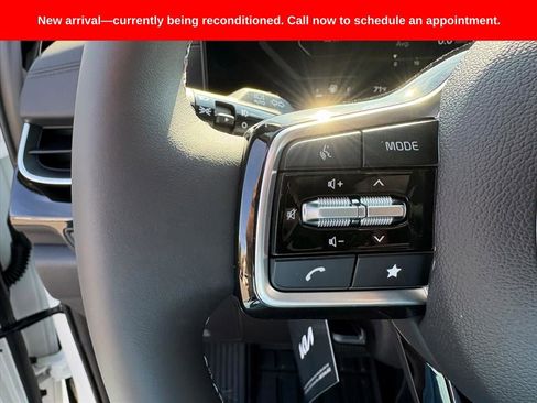 Used 2026 Kia Carnival SX Prestige image 13