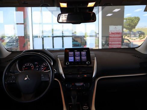 Used 2023 Mitsubishi Eclipse Cross AWD image 34