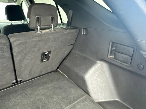 Used 2018 Chevrolet Equinox LT AWD/4WD image 25