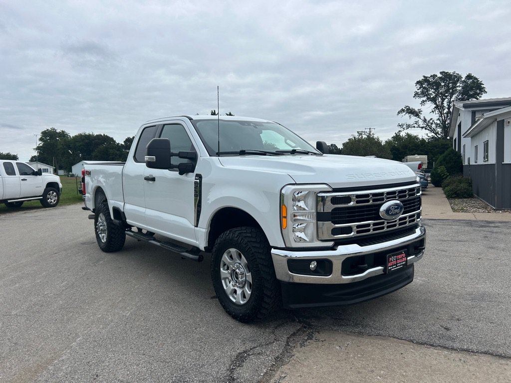 Used 2023 Ford F250 XLT w/ 360-Degree Camera Package AWD/4WD image 3