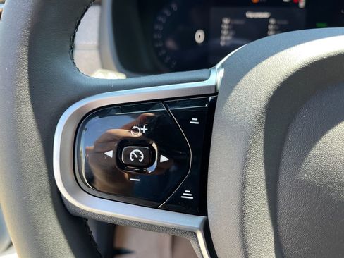 New 2026 Volvo XC90 T8 Ultra w/ Protection Package Premier AWD/4WD image 12