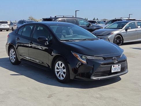 Used 2024 Toyota Corolla LE FWD image 3