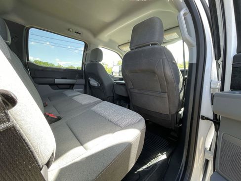 Used 2025 Ford F250 XLT w/ Black Appearance Package AWD/4WD image 46