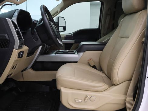 Used 2019 Ford F350 Lariat w/ Lariat Ultimate Package image 7