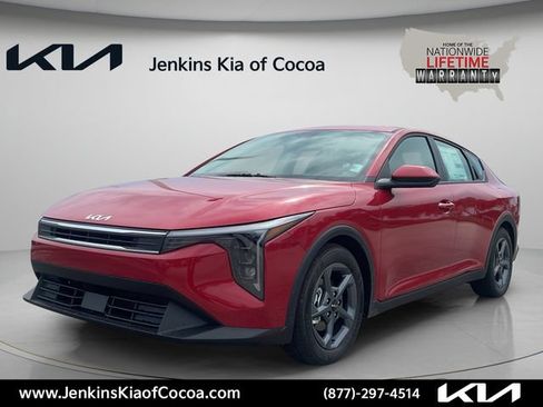 New 2026 Kia K4 FWD image 11