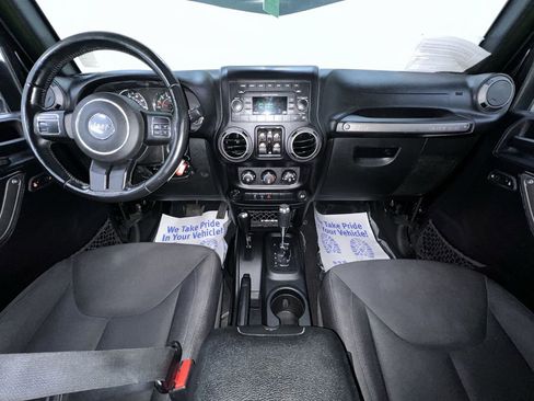 Used 2015 Jeep Wrangler Unlimited Sport w/ Quick Order Package 24S AWD/4WD image 17