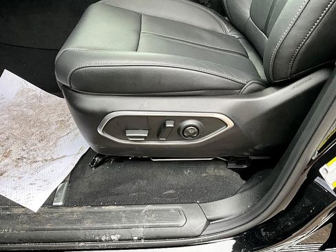 New 2026 Jeep Grand Wagoneer L Limited image 15