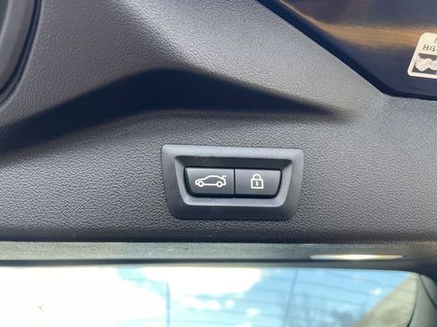 Used 2019 BMW X5 xDrive40i w/ Convenience Package image 25