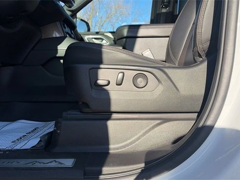 Used 2022 Chevrolet Tahoe High Country w/ Premium Package 2 image 19