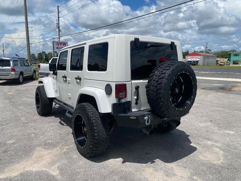 Used 2008 Jeep Wrangler Unlimited Rubicon w/ PWR Convenience Group AWD/4WD image 10