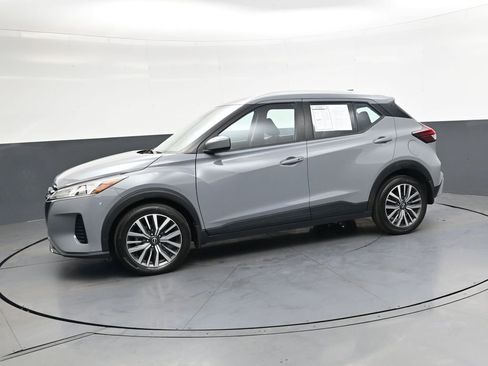 Used 2023 Nissan Kicks SV FWD image 8