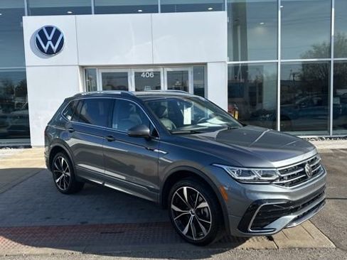 Used 2024 Volkswagen Tiguan SEL R-Line image 1