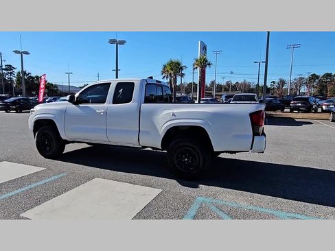 Used 2023 Toyota Tacoma SR image 26