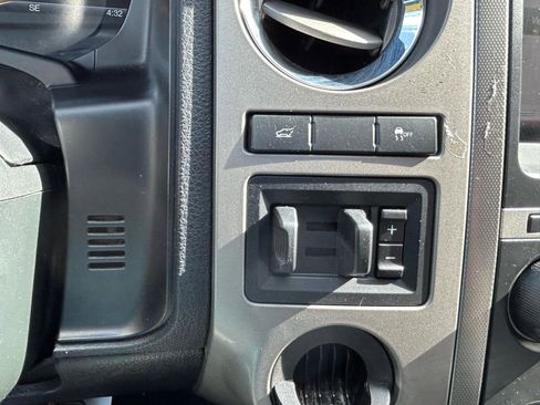 Used 2015 Ford Expedition EL XLT w/ Equipment Group 202A RWD image 33