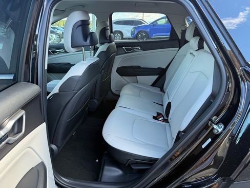 New 2026 Kia Sportage EX image 11