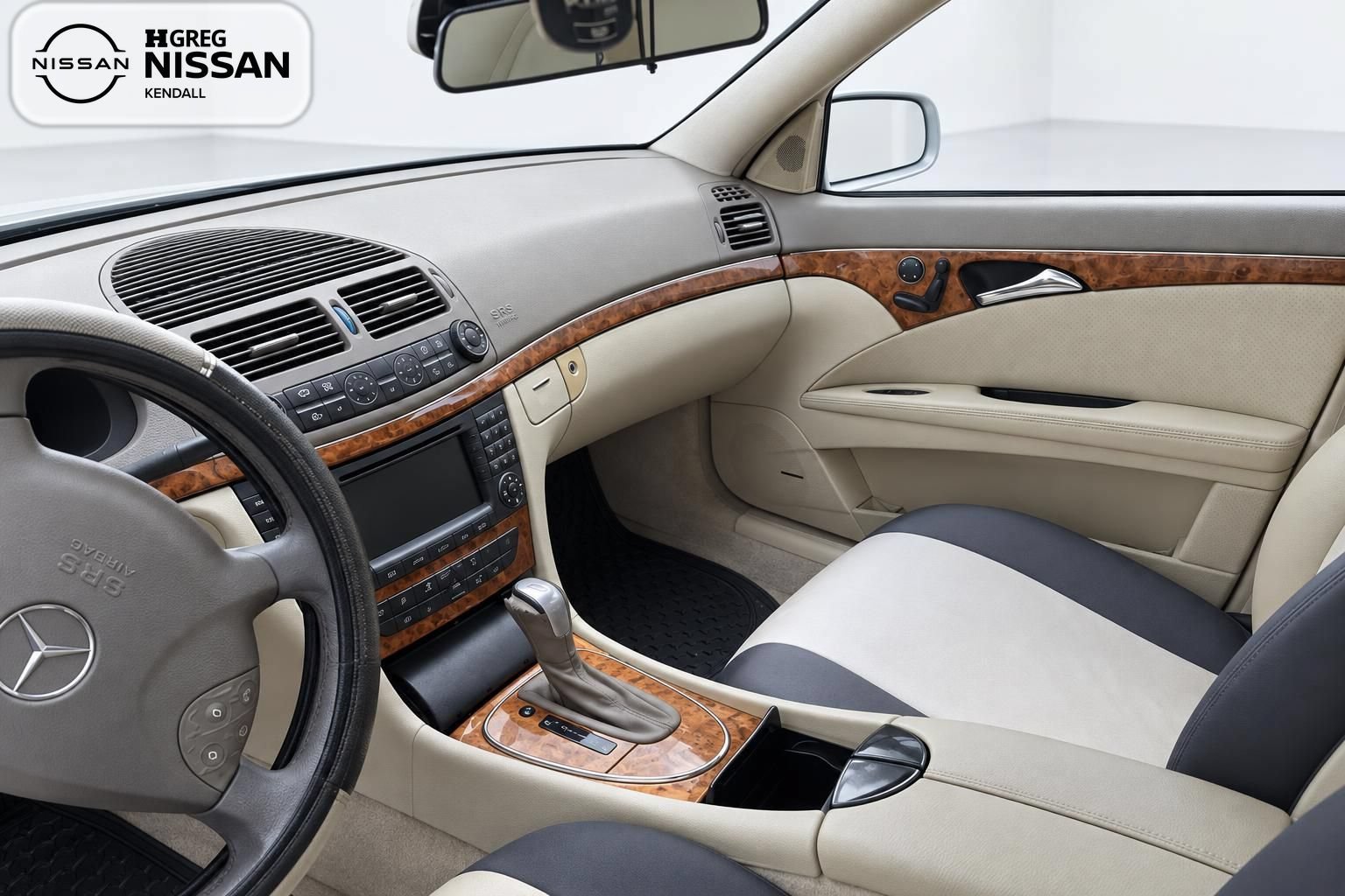 Used 2004 Mercedes-Benz E 320 Sedan image 5