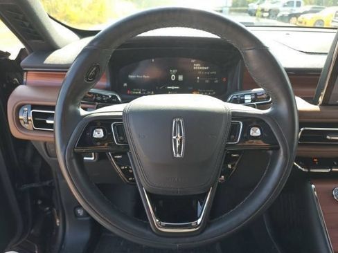 Used 2024 Lincoln Aviator Reserve w/ Equipment Group 201A AWD/4WD image 11
