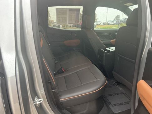 Used 2024 GMC Canyon AT4 w/ AT4 Premium Package image 20