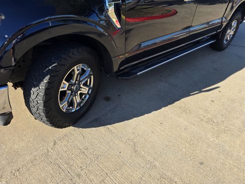 Used 2021 Ford F150 XLT w/ Equipment Group 302A High image 9