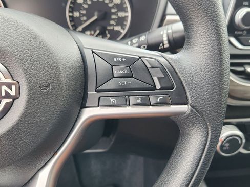 Used 2024 Nissan Altima 2.5 SV image 31