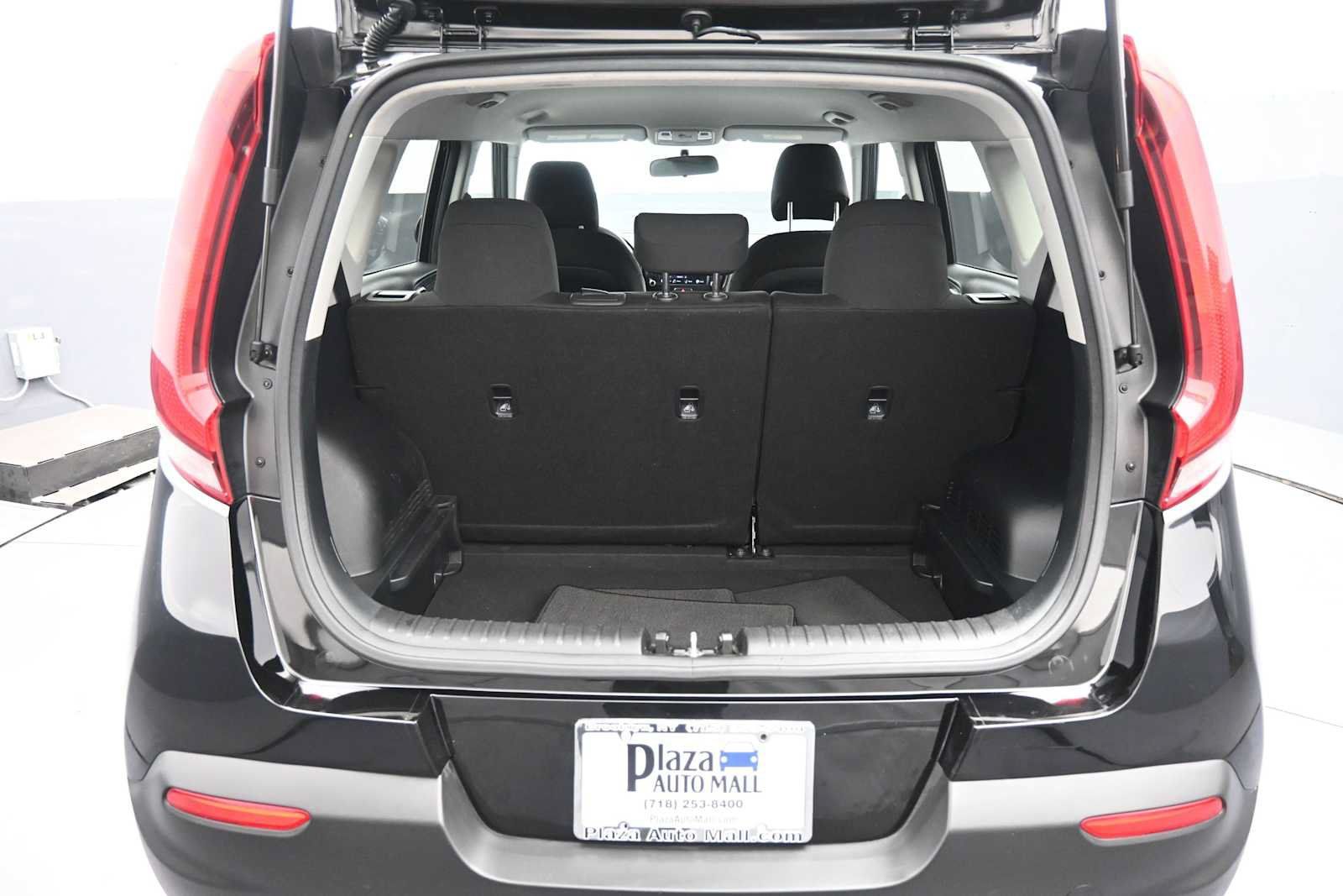 Used 2022 Kia Soul LX FWD image 20