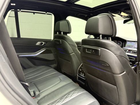 Used 2021 BMW X5 M50i w/ Executive Package image 38