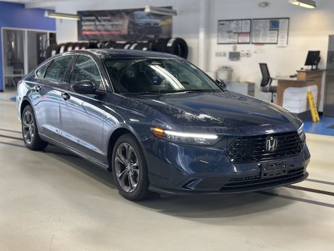 Used 2023 Honda Accord EX image 3