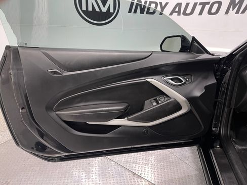 Used 2019 Chevrolet Camaro LT RWD image 13