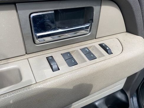 Used 2010 Ford F150 XLT AWD/4WD image 7