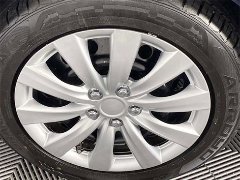 Used 2021 Toyota Corolla LE w/ Carpet Mat Package (TMS) image 26