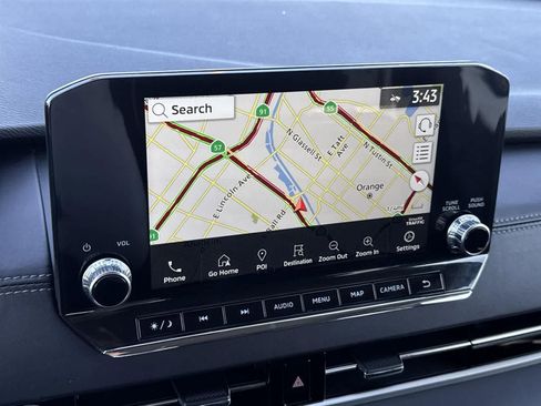 Used 2024 Mitsubishi Outlander SE image 12