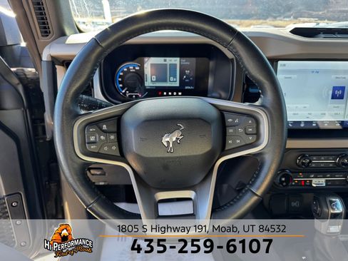 Used 2023 Ford Bronco Wildtrak image 18