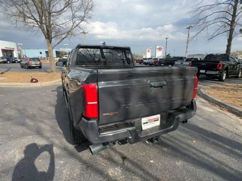 Used 2024 Toyota Tacoma SR5 image 12