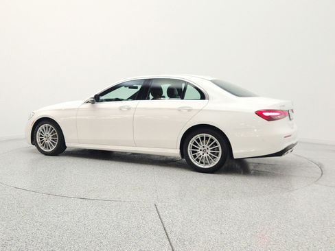 Used 2022 Mercedes-Benz E 350 Sedan image 8