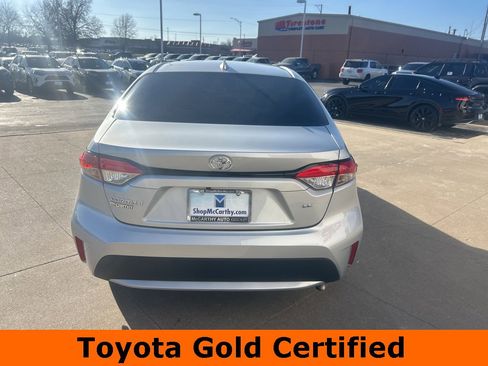 Certified 2022 Toyota Corolla LE image 4