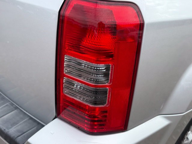 Used 2010 Jeep Patriot Latitude AWD/4WD image 14