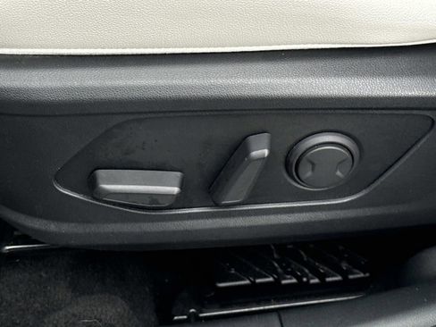 Used 2023 Hyundai Tucson Limited w/ Cargo Package AWD/4WD image 16