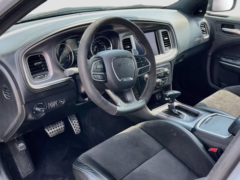 Used 2022 Dodge Charger Scat Pack w/ Plus Group RWD image 9