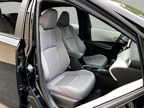 Certified 2025 Toyota Corolla FX w/ Convenience Package FWD image 9