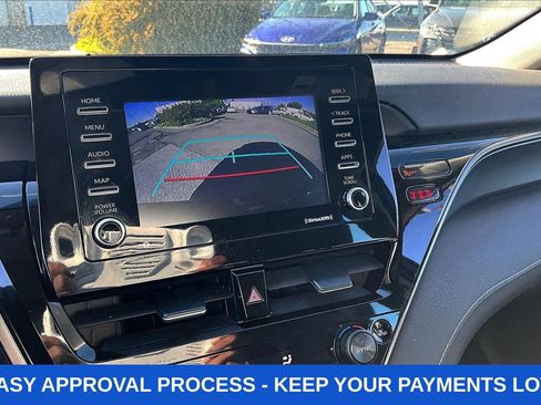 Used 2022 Toyota Camry SE FWD image 18