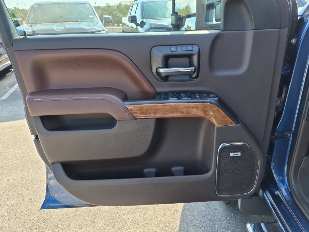 Used 2016 Chevrolet Silverado 2500 High Country AWD/4WD image 16