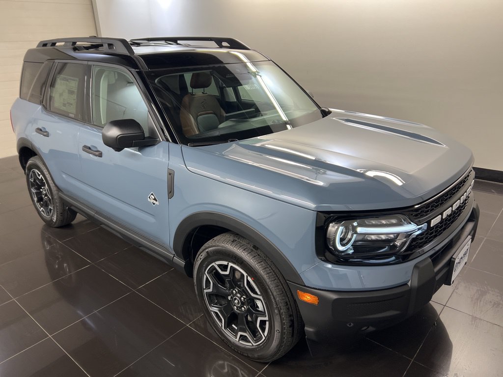 New 2026 Ford Bronco Sport Outer Banks w/ Outer Banks Tech Package+ AWD/4WD image 1
