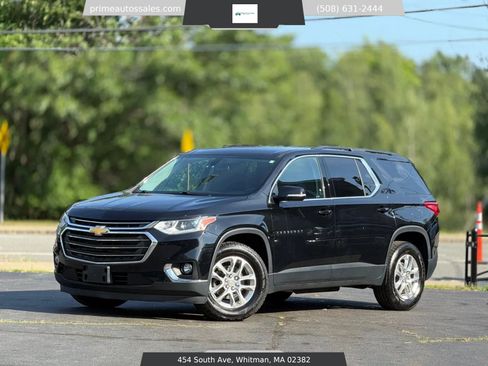 Used 2019 Chevrolet Traverse LT w/ LPO, Floor Liner Package AWD/4WD image 1