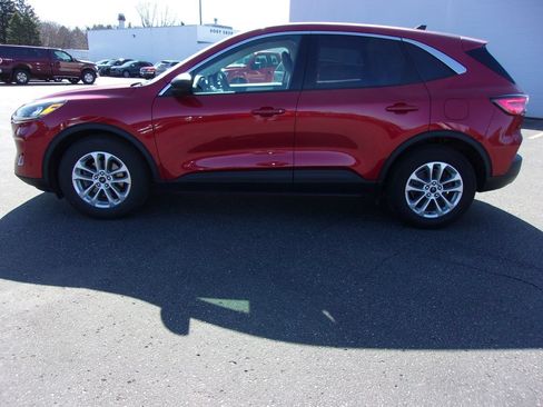 Certified 2022 Ford Escape SE w/ Convenience Package FWD image 2