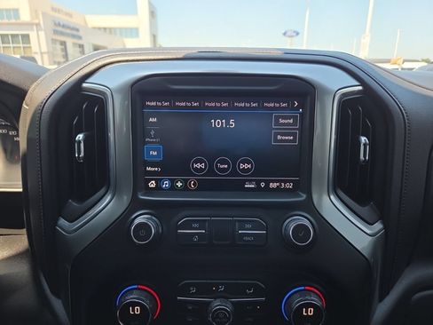 Used 2019 Chevrolet Silverado 1500 LT Trail Boss AWD/4WD image 24