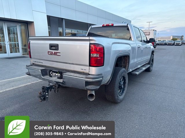 Used 2015 GMC Sierra 2500 SLE w/ SLE Preferred Package AWD/4WD image 5