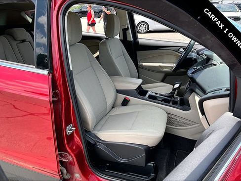 Used 2019 Ford Escape SE FWD image 28