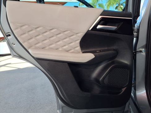 Used 2023 Mitsubishi Outlander SEL image 20